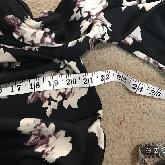 Time to Be Peasant Blouse Small Black Floral - Picture 10 of 13